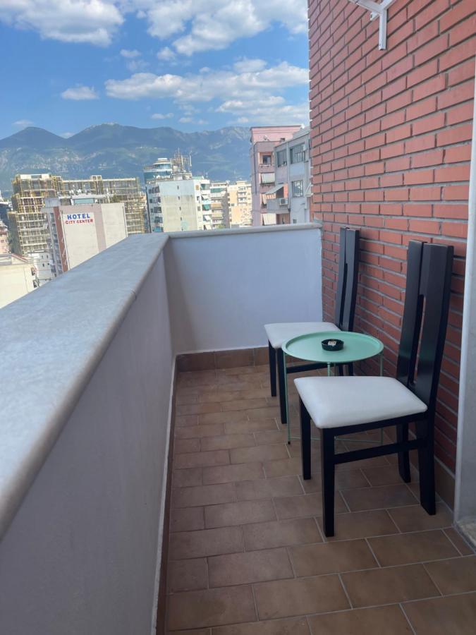 City Center Apartment Galeria 티라나 외부 사진