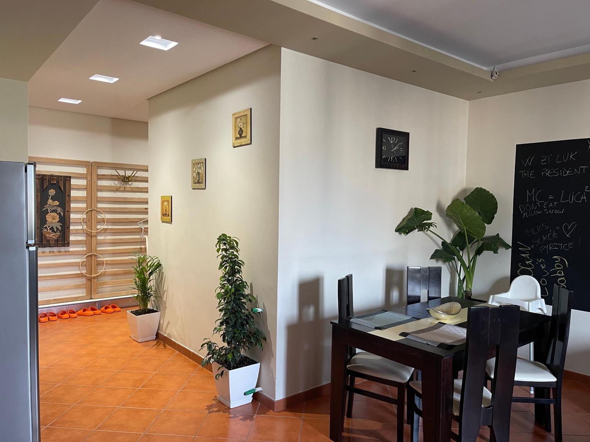 City Center Apartment Galeria 티라나 외부 사진
