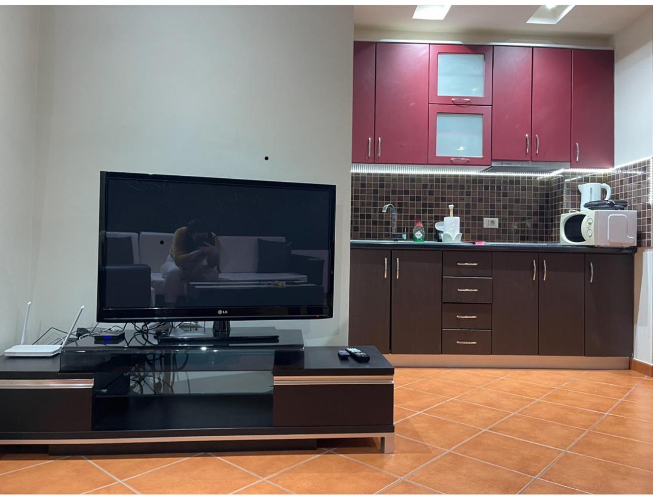 City Center Apartment Galeria 티라나 외부 사진