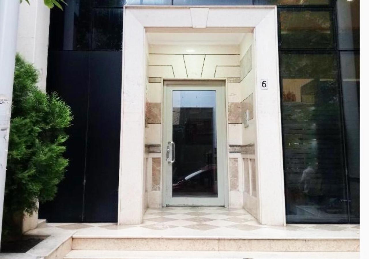 City Center Apartment Galeria 티라나 외부 사진