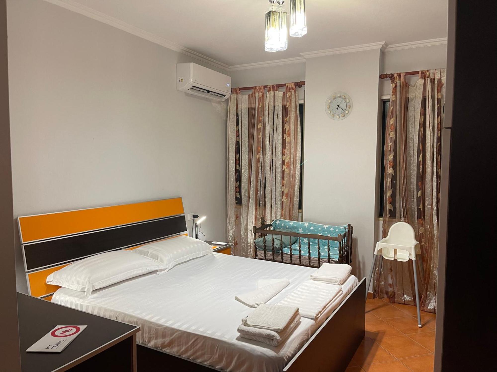 City Center Apartment Galeria 티라나 외부 사진